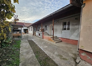 Casă cu 10 camere și teren de 2.046 mp, în zona Pieței din Sebeș - imagine 7