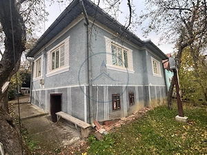 Casă de vânzare în comuna Nușeni, la 15 km de Beclean