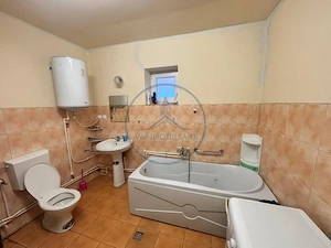 Casă de vânzare în comuna Nușeni, la 15 km de Beclean - imagine 4