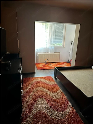 Decomandat cu 3 Camere  Cu 2 Bai Etaj 2 Zona Lunei - imagine 9