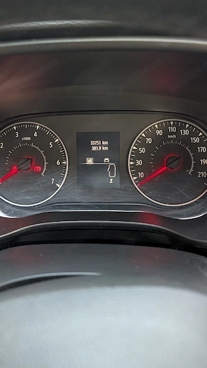 Dacia Logan III Expresion 2023, MT5 - imagine 5