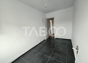 Apartament 70 mp semidecomandat 3 camere balcon 6 mp Bulevardul Unirii - imagine 6