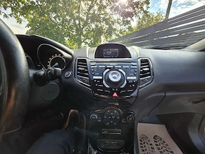 Ford Fiesta Ecobust  - imagine 5