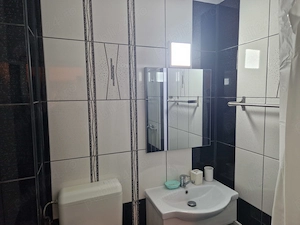 Închiriez apartament - imagine 5