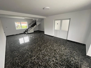 vila Stefanesti Valea Mare 3 camere ,2 bai,bucatarie 125000euro