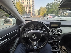 Mercedes Benz GLA  - imagine 2