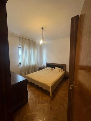 Apartament 3 camere de vânzar, decomandat, 62 mp, Piața Victoriei - imagine 3