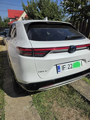 Honda HR V 2025 decembrie, proprietar direct, 2500km reali - imagine 2