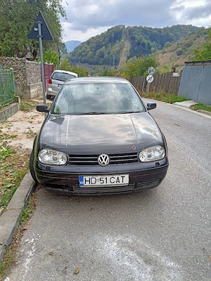 golf 4 volan pe dreapta 