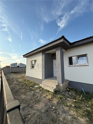 Duplex modern de v #226;nzare  #238;n Mo #537;ni #539;a Nou #259; - imagine 2