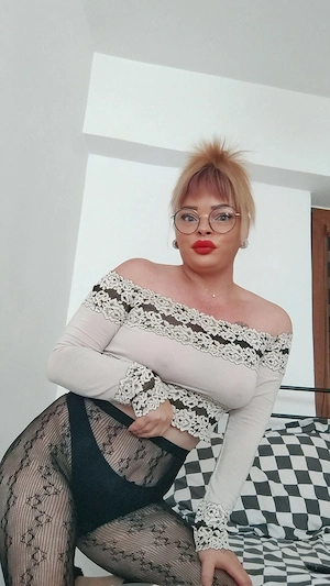 Doamna matura noua la tine în oraș 