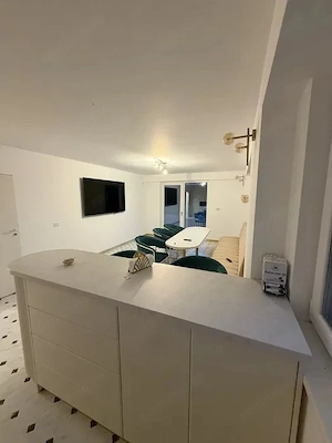 Apartament cu 2 camere, 51.70 mp, zona Albert - imagine 3