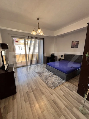 Apartament cu terasă de 10 mp | Etaj intermediar | Mobilat și utilat - imagine 2