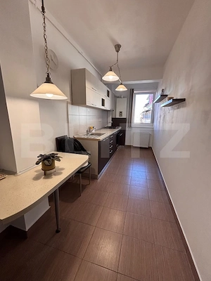 Apartament cu terasă de 10 mp | Etaj intermediar | Mobilat și utilat - imagine 4
