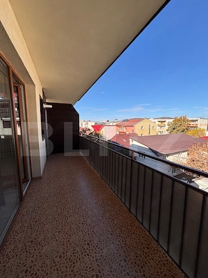 Apartament cu terasă de 10 mp | Etaj intermediar | Mobilat și utilat - imagine 7