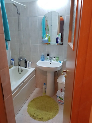 Vand apartament o camera - imagine 5