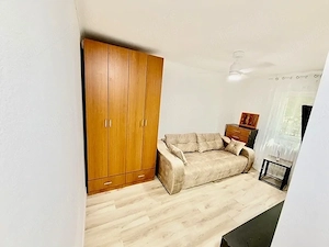 ÎNCHIRIERE 320 VÂNZARE 50.000 Garsonieră Renovata & Mobilată Titan Postăvarului 1 Decemb - imagine 3