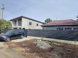 Oportunitate investiție: Două case (construcție nouă + bătrânească renovată) ) în aceeași curte 