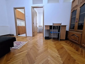Apartament cu 2 camere| etaj intermediar| centrala proprie| Complexul Studentesc - imagine 4