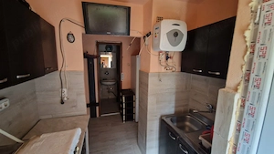 Garsoniera de vanzare 30 mp-parter-Municipiul Brad-24000   negociabil nr de tel(    )  - imagine 5