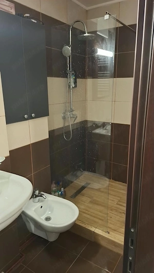 Vand apartament 4 camere - imagine 9