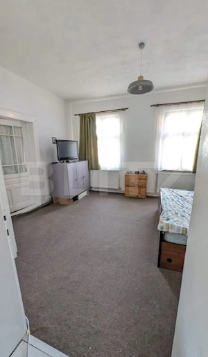 Casă 132 mp + teren 990 mp + 1997 mp inclus, Zărnești | Airbnb activ, review - imagine 13