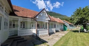 Casă 132 mp + teren 990 mp + 1997 mp inclus, Zărnești | Airbnb activ, review - imagine 20