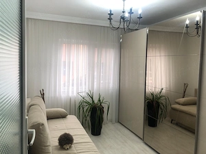 Apartament de vânzare - imagine 2