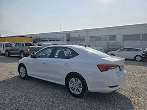 Skoda Octavia 2023 - imagine 5