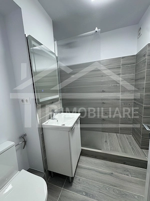 Apartament cu 2 camere, 50 mp, decomandat, Zona Fortuna - imagine 9