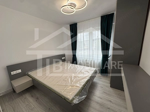 Apartament cu 2 camere, 50 mp, decomandat, Zona Fortuna - imagine 3