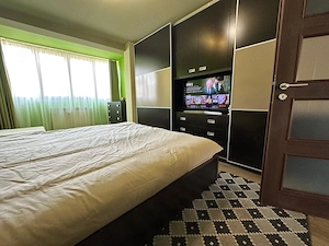 Închiriez apartament 3 camere ultracentral - imagine 8