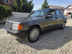 Mercedes Benz   C 190 