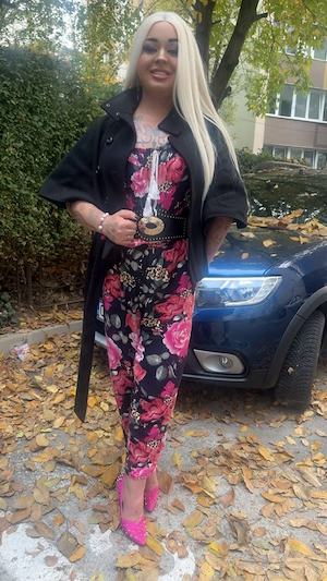 Adella transexuala   