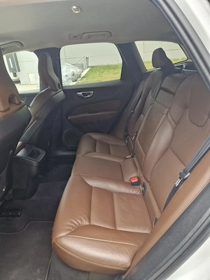 Volvo XC60 - imagine 2