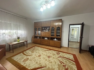 Vand schimb casa la sol cu 3 camere in comuna Cobadin, la 40 km de Constanta. - imagine 6