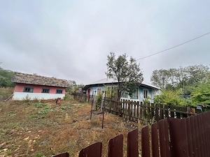 Vând casă în Comuna Avrămeni Județul Botoșani - imagine 2