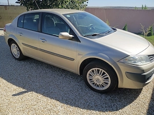  Vând Renault Megane II Sedan-2008,1.6 benzină, cutie manuală, 110500 km, 3.000  negociabil - imagine 2