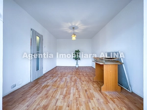 Garsoniera modesta in Loc. Simeria, Jud. HD, Bld. 1 Decembrie, 25 mp, decomandata, etaj 4. - imagine 9
