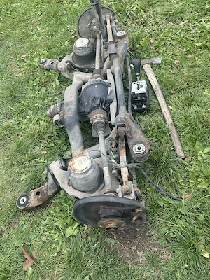 Vând  motor și cutie Audi a6 c6 3.0 