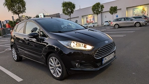 Vand autoturism Ford Fiesta an 2015, motorizare 1.0 EcoBoost benzina - imagine 2