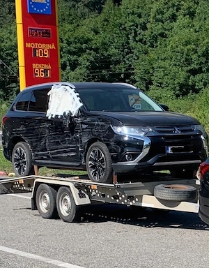 Mitsubishi Outlander PHEV - imagine 3