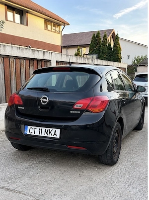 Opel Astra J 2011  - imagine 4