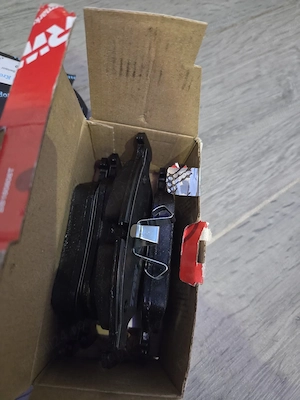 covorase bmw /placute frana e90