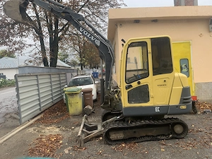 Miniexcavator Volvo ec35 - imagine 2