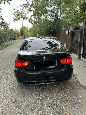 Bmw e 90  2009 luna a 12 a - imagine 3