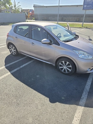 peugeot 208 - imagine 4