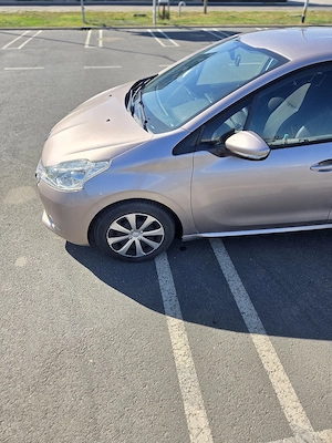 peugeot 208 - imagine 7