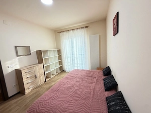 inchiriez apartament 3 camere bloc nou Atadului - imagine 3