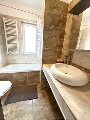 inchiriez apartament 3 camere bloc nou Atadului - imagine 12